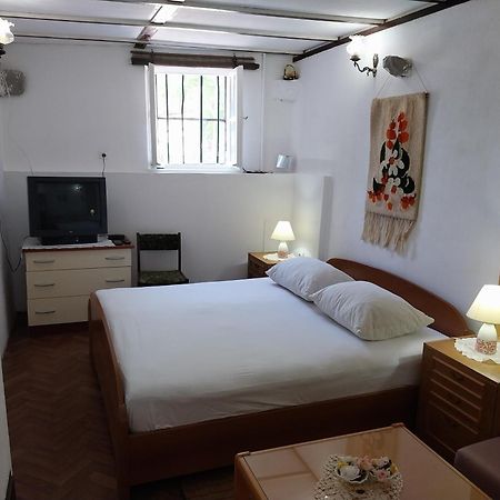 Art House Old Village イェセニツェ エクステリア 写真